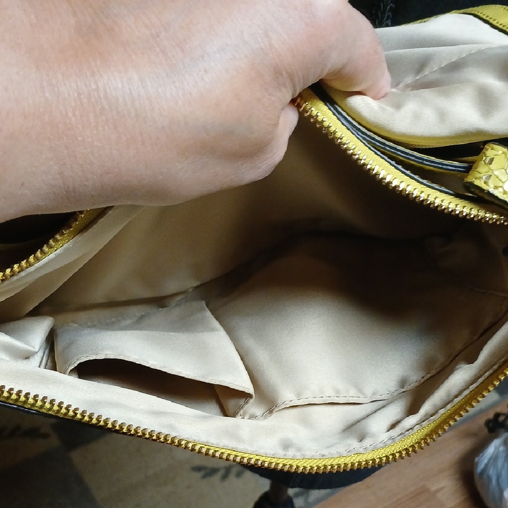 Coach Yellow  Shoulder Bag - Picture 5 of 9
